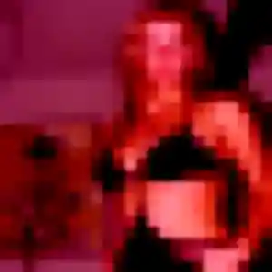 Faustine, 20 ans, en ligne à Ablis pour un rencontre adulte