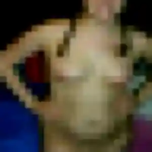 Rejoins Lisette, 22 ans à Beaumont-lès-Valence en privé