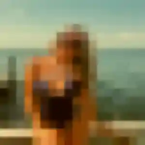 Louise, 24 ans, cherche un rencontre adulte à Beaurepaire
