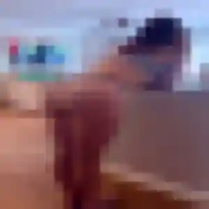 Agnes, 21 ans, en ligne à Belfort pour un rencontre adulte