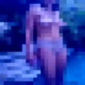 Sofia, 21 ans, en ligne à Bonson pour un rencontre adulte