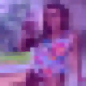 Zoe, 24 ans, connectée à Bron pour un rencontre adulte