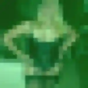 Iris, femme de 21 ans cherche rencontre adulte à Châlons-en-Champagne