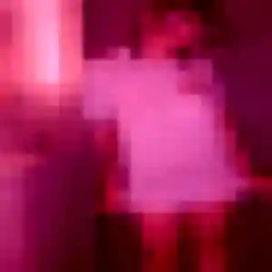 Photo de Renee à Crécy-la-Chapelle (31 ans) - rencontre adulte anonyme