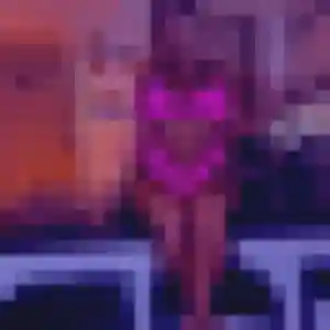 Raphaelle, 21 ans, connectée à Lallaing pour un rencontre adulte