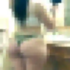 Sexy Ghislaine, 25 ans à Le Versoud - voir sa photo