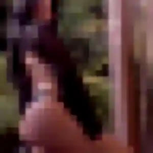 Laura, 25 ans, en ligne à Lezennes pour une rencontre coquine