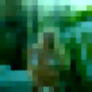 Blandine, 19 ans, connectée à Luxeuil-les-Bains pour un rencontre adulte
