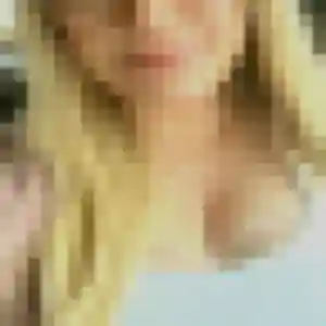 Ophelie (22 ans) à Marly-la-Ville cherche un rencontre adulte ce soir