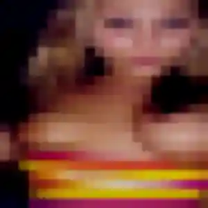 Sandrine, 28 ans, en ligne à Maurepas pour une rencontre coquine