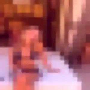 Photo perso de Bettina, 24 ans à Nuits-Saint-Georges - plan discret