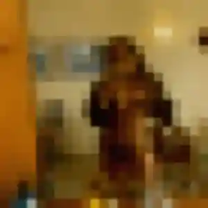 Karen, 35 ans, disponible à Oullins-Pierre-Bénite pour un rencontre adulte