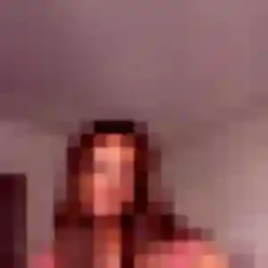 Coralie, 29 ans, connectée à Saint-Apollinaire pour une rencontre coquine