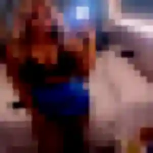 Johanna, 21 ans, connectée à Saint-Claude pour une rencontre coquine