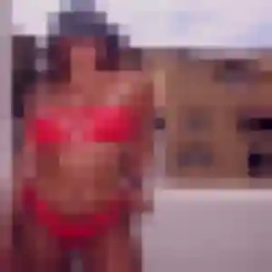 Sexy Alienor, 40 ans à Saint-Cyr-en-Val - la contacter