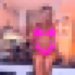 Sophie, 23 ans, dispo pour rencontre adulte à Saint-Lubin-des-Joncherets