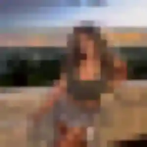 Emilie, 22 ans, en ligne à Somain pour un rencontre adulte