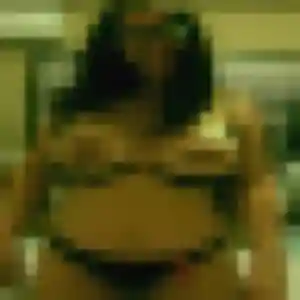 Celeste, fille de 22 ans propose rencontre adulte à Tain-l'Hermitage