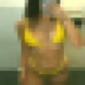Photo de Corinne à Tullins (25 ans) - rencontre adulte sans inscription