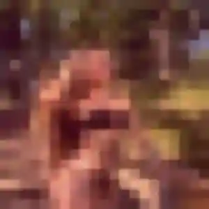 Zina, 26 ans, en ligne à Vermelles pour un rencontre adulte