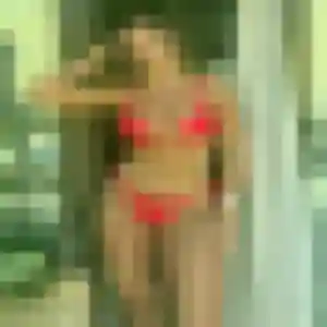 Roxane (31 ans) à Veyre-Monton propose une rencontre aujourd'hui